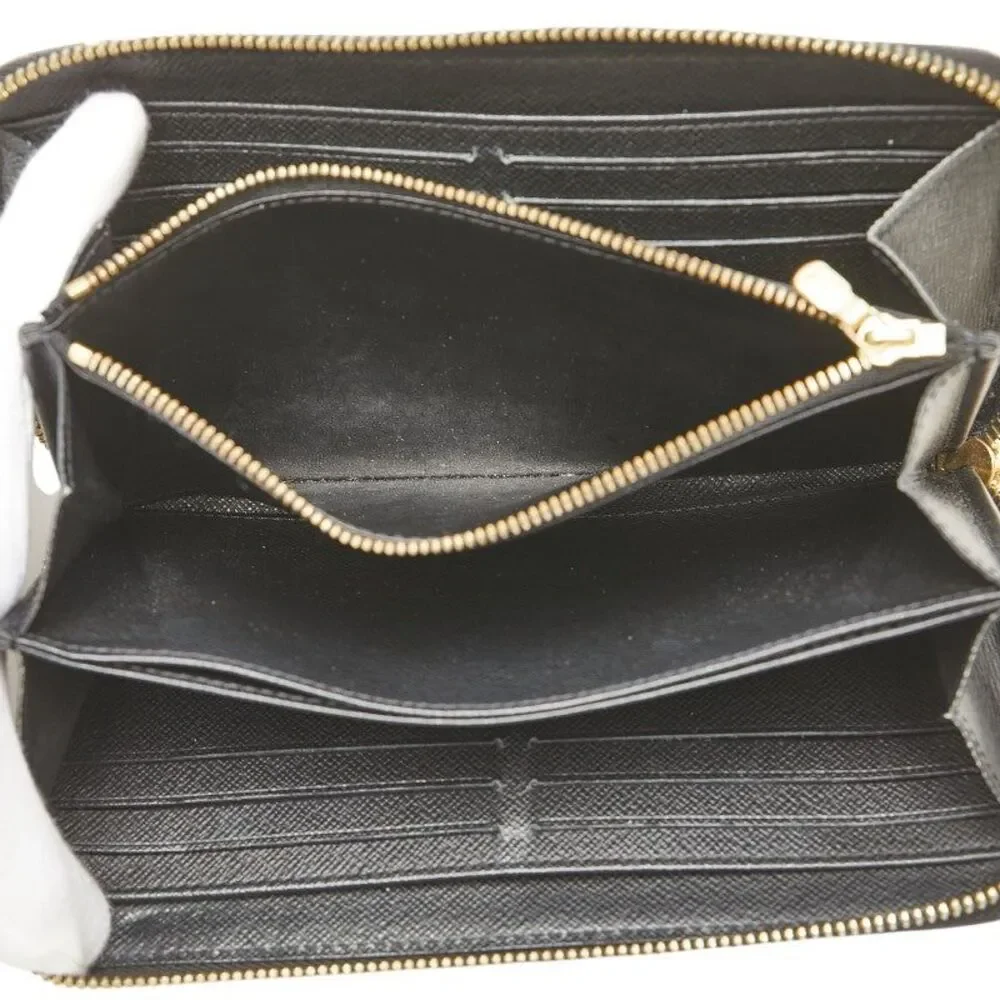Louis Vuitton Zippy Wallet Game On M57491